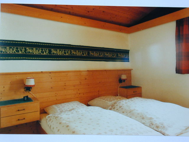 Schlafzimmer mit Doppelbett